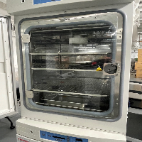 Thermo Scientific Forma Steri-Cycle CO2 Incubator image 0
